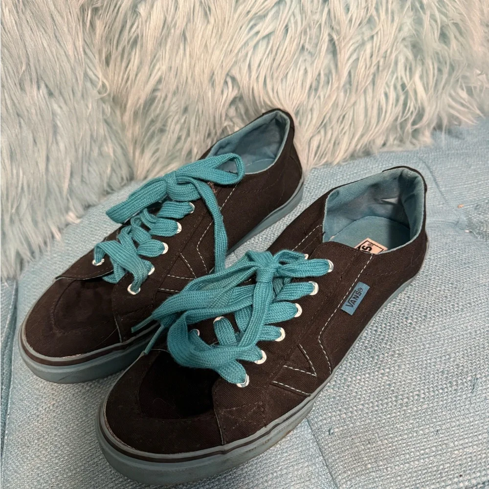 8.5 vans - Picture 1 of 4